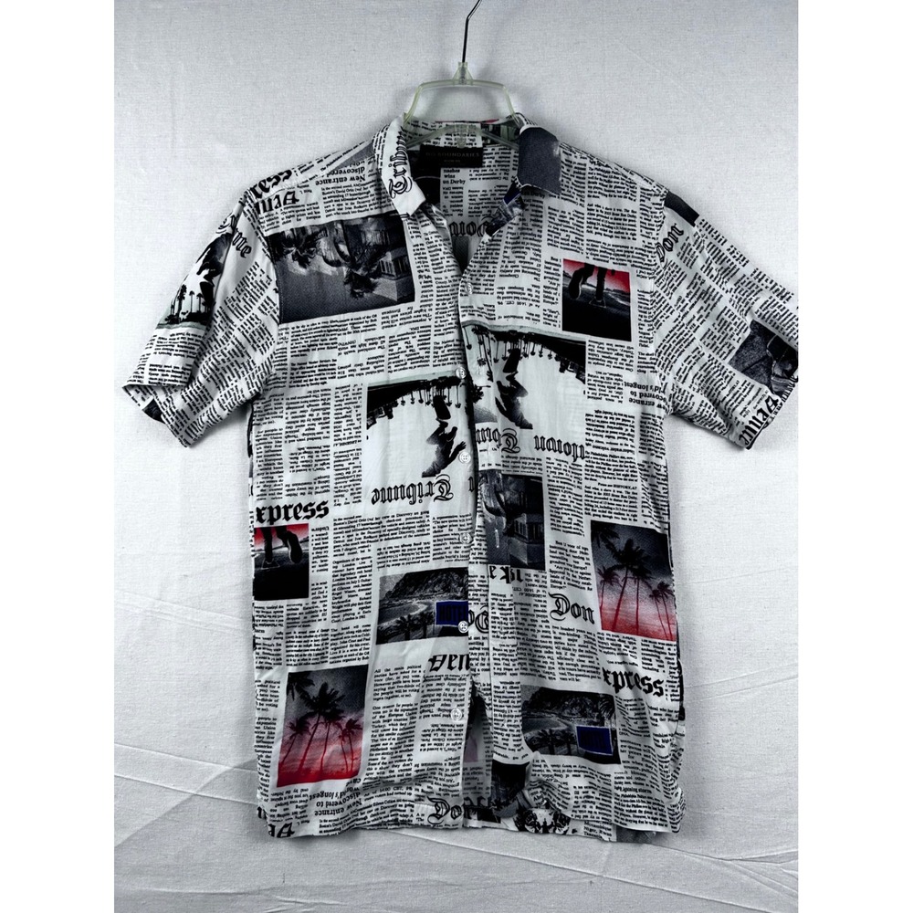 No Boundaries Mens XS Newspaper Print Tropical Short Sleeve Rayon Button Down
